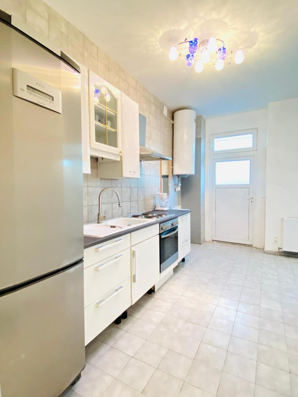 Bright 5Br Shared Apartment W Great Transport Link Wien Exterior foto